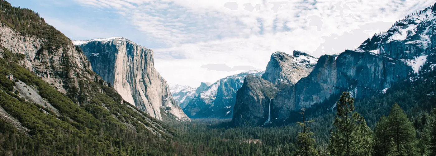 Scenic photo of Yosemite National Park.
